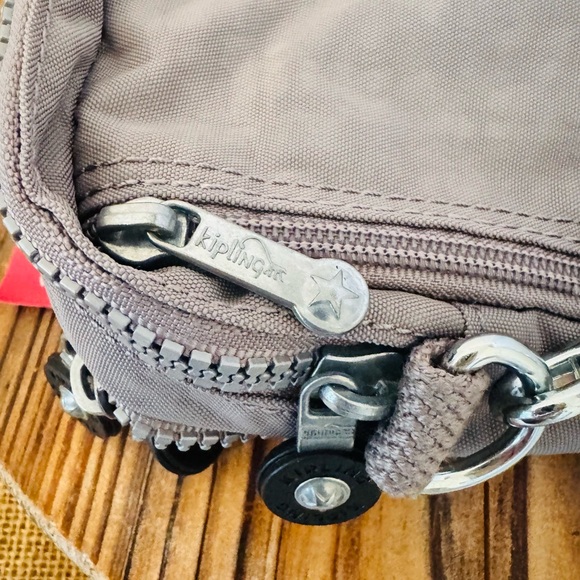 NWT Kipling Convertible Merryl Bag Waist Pack Crossbody 2 in One zipper purse - Picture 6 of 14